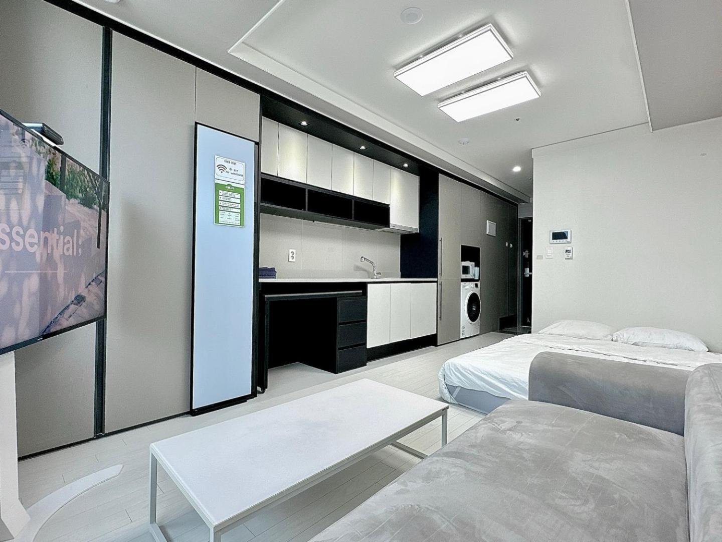 Dongseongro Meomoom Apartment Daegu Room photo