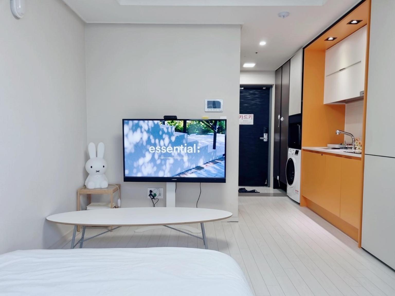 Dongseongro Meomoom Apartment Daegu Room photo